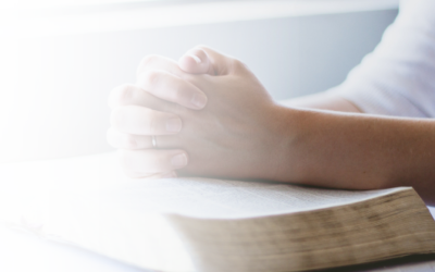 El Poder Transformador de la Fe: la Mujer que Tocó el Manto de Jesús